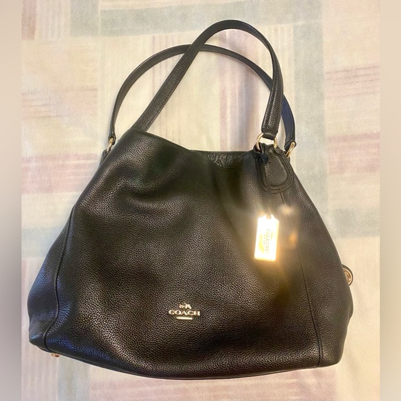 Coach Handbags - Coach Leather bag. New condition!